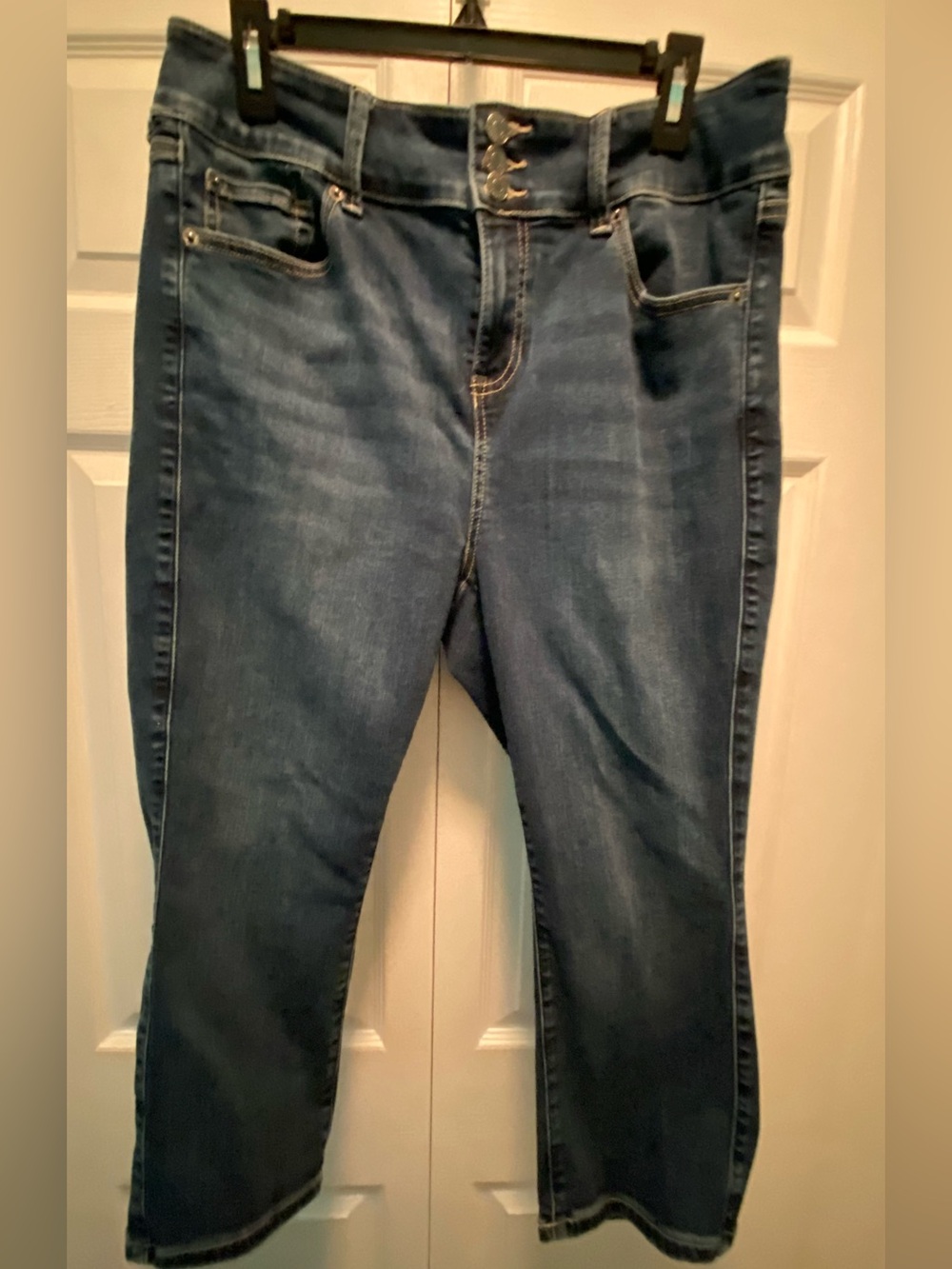 Torrid Blue Denim Color Crop Jeggings Super Soft Size 16 #FeelTheFit